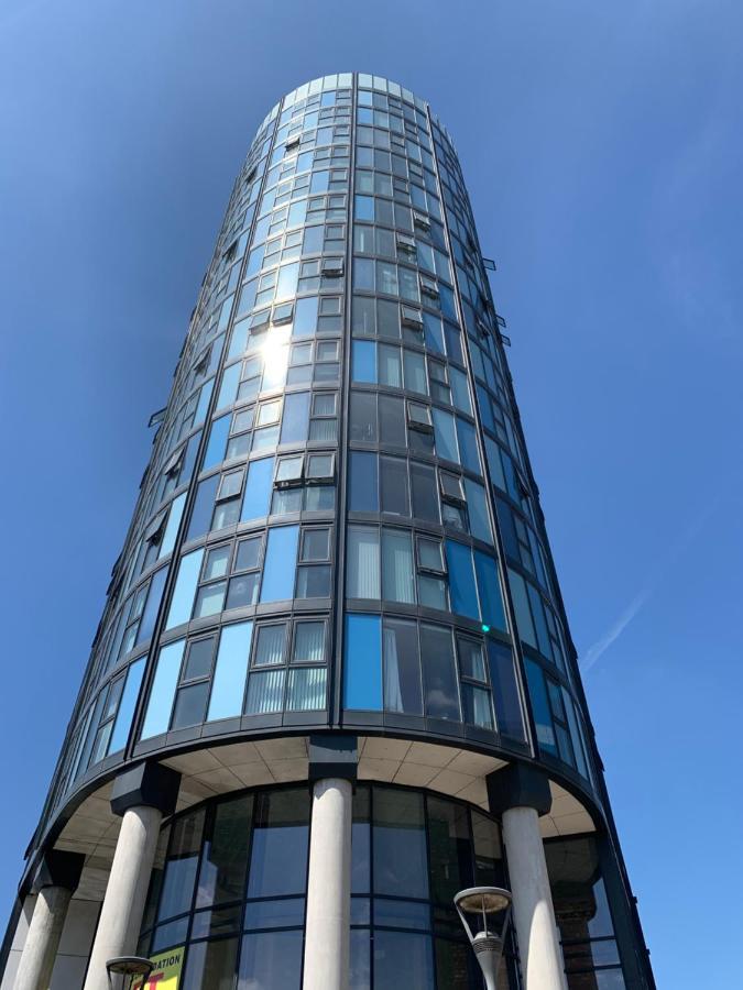 Sleeps Up To 6, Single Beds Available With Perfect City Centre Location For Work Or Leisure, Amazing City Views! Sheffield Exterior photo